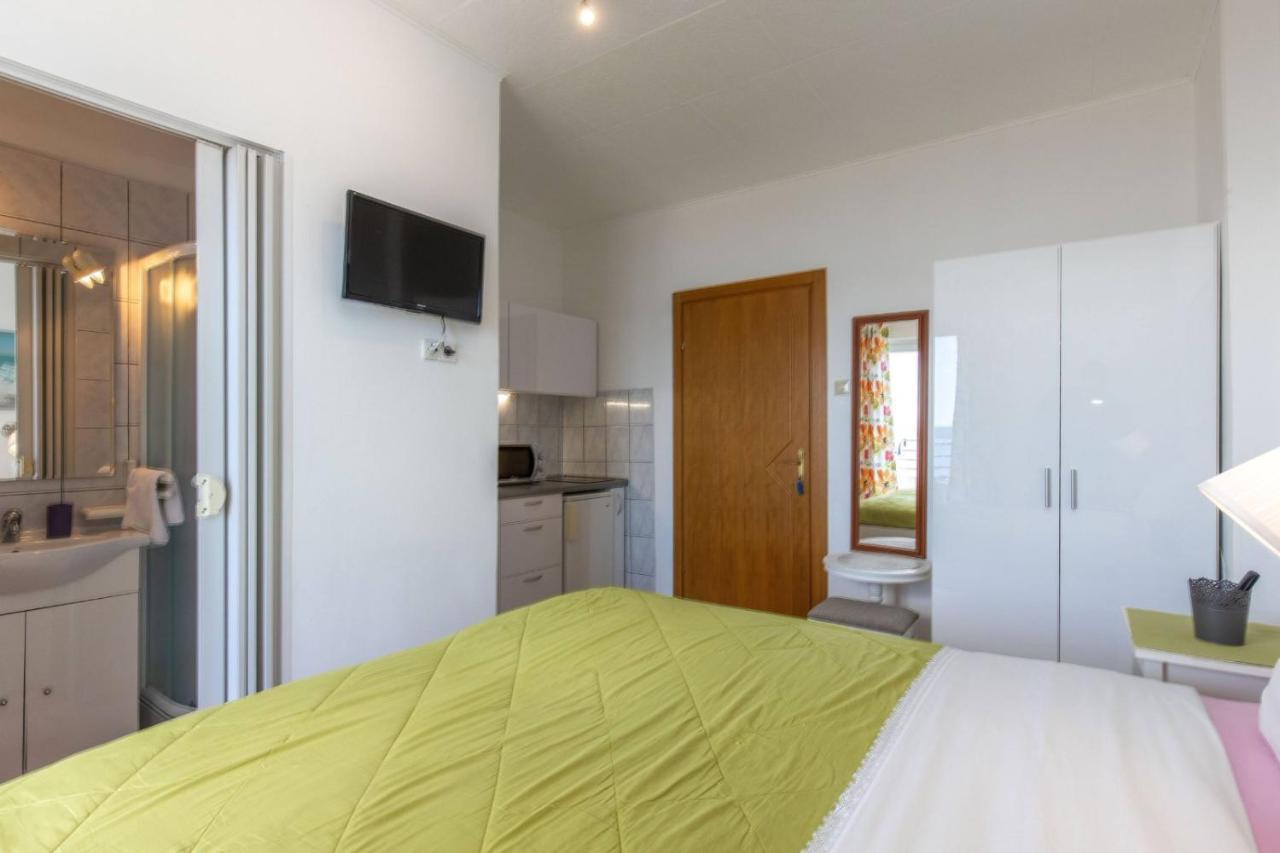 Guesthouse Villa Juric ซริกเวนิซา ภายนอก รูปภาพ